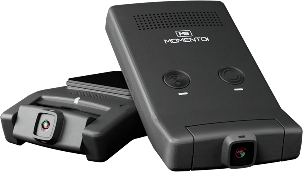 Momento M8 dash camera